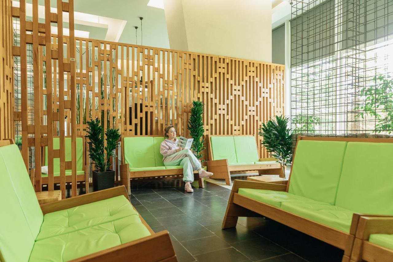 Hotel Vesna Truszkavec Kültér fotó