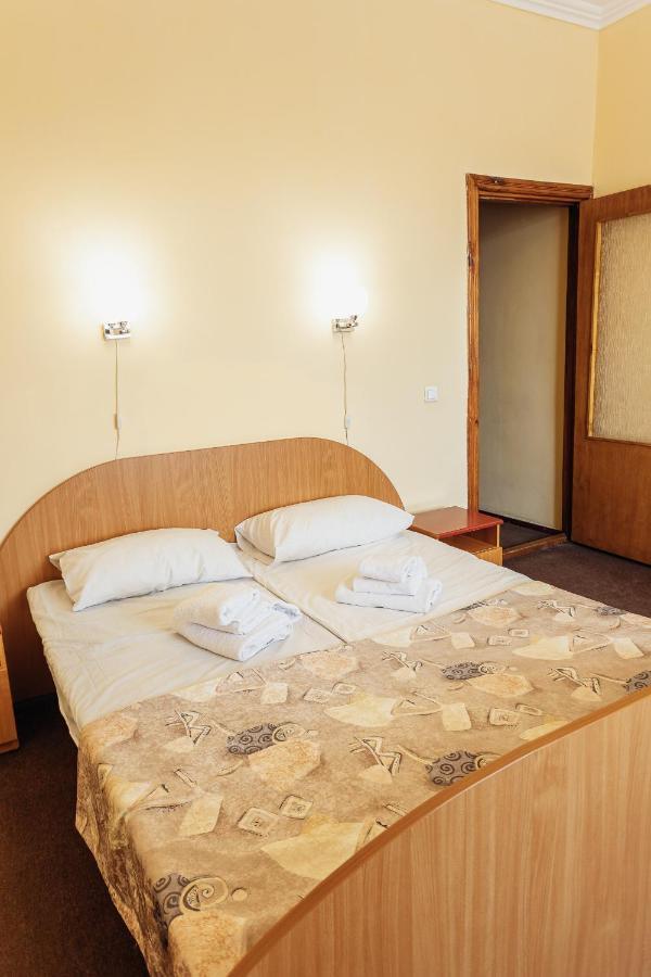 Hotel Vesna Truszkavec Kültér fotó