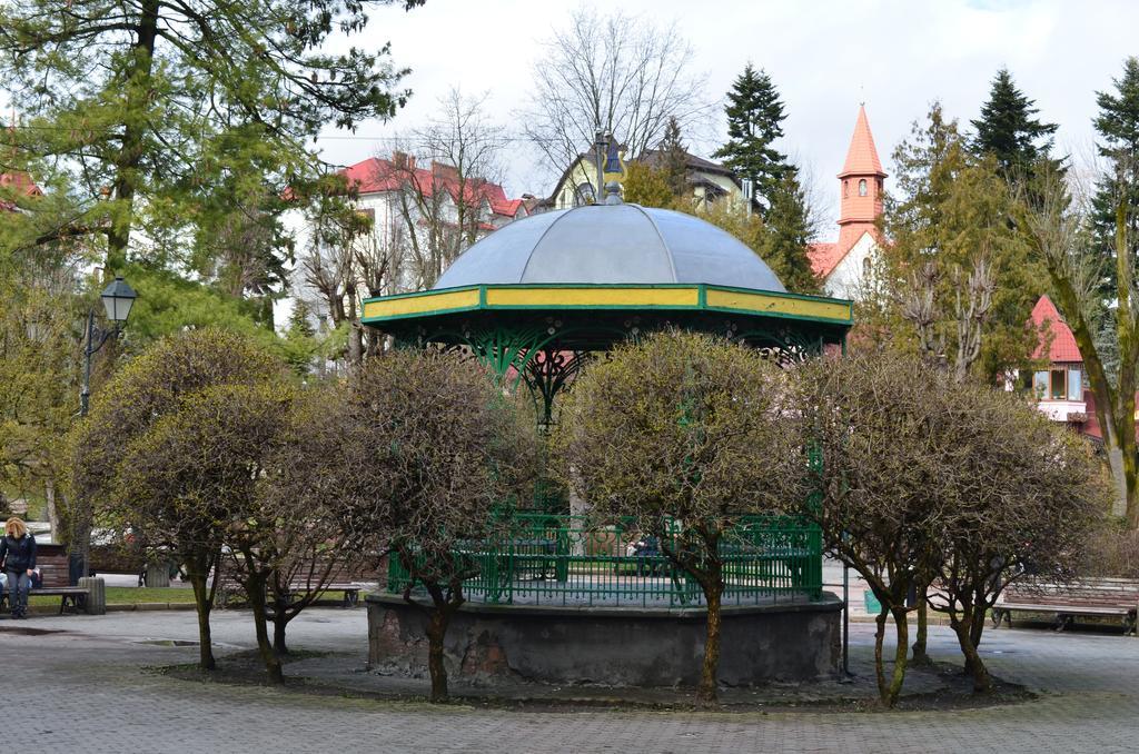 Hotel Vesna Truszkavec Kültér fotó