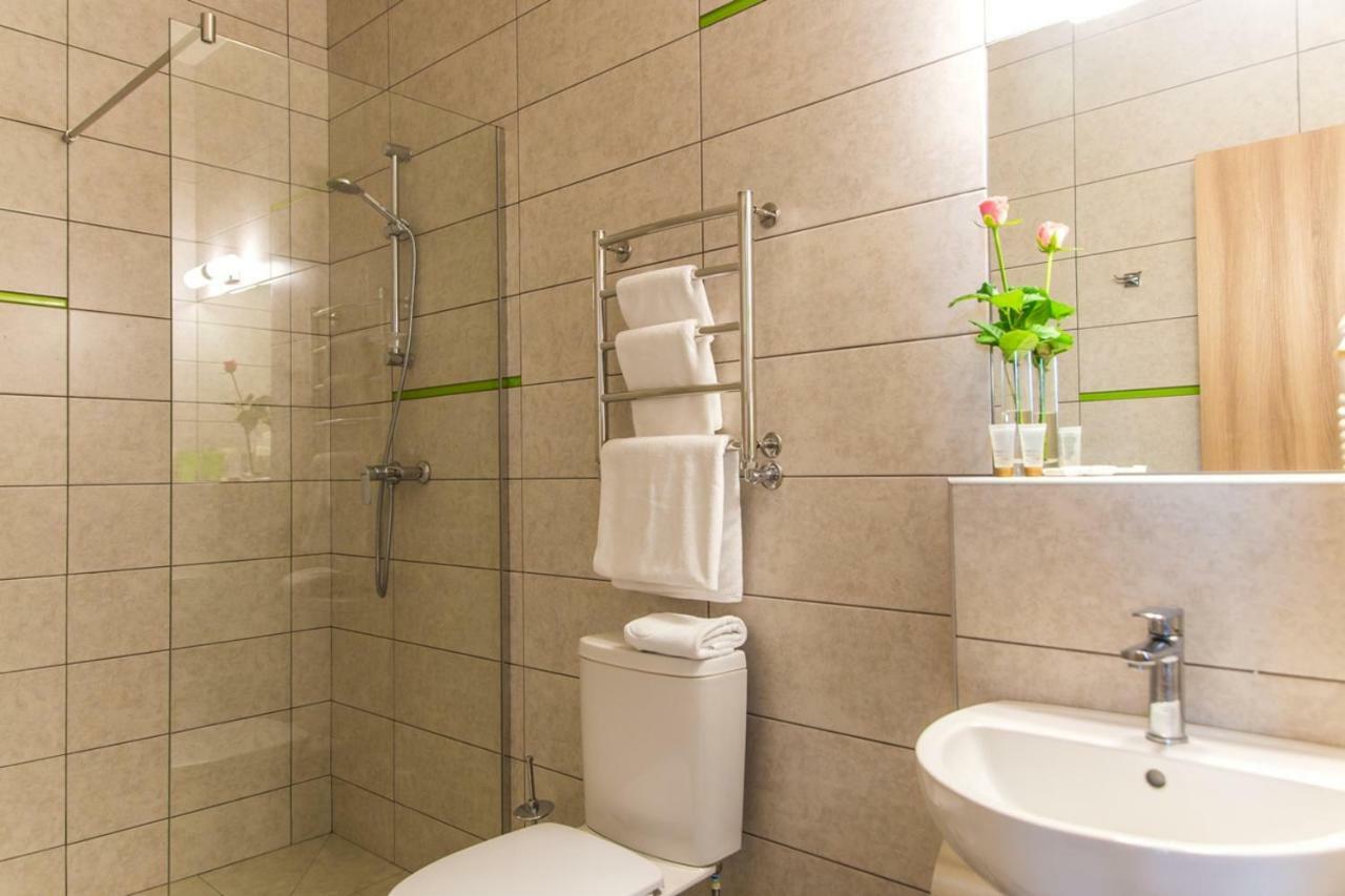 Hotel Vesna Truszkavec Kültér fotó